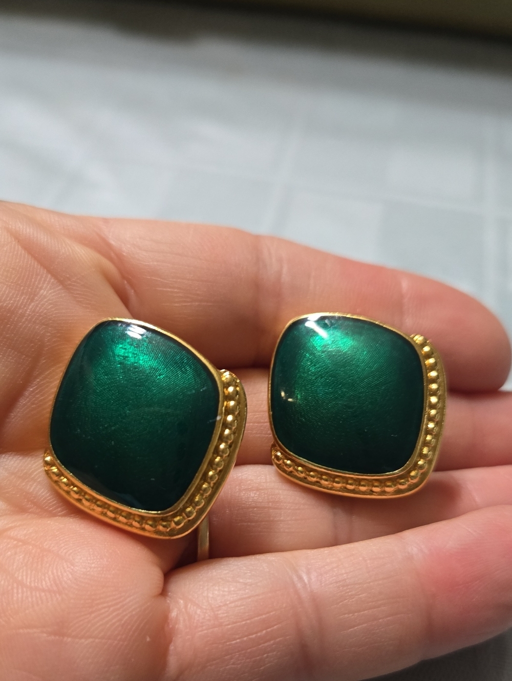 Vintage TRIFARI Gold-Tone Emerald Green Enamel Cushion Clip-On Earrings